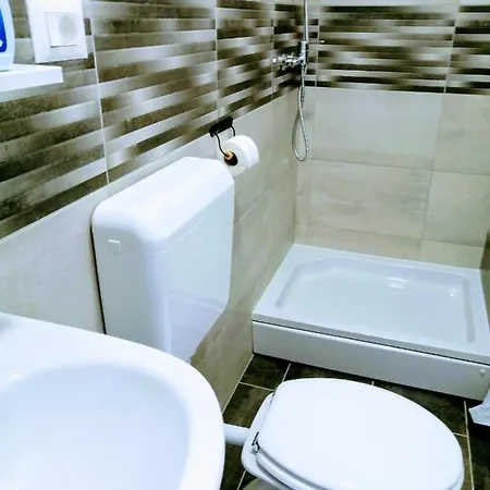 Center Arena Belvedere And 게스트하우스 *