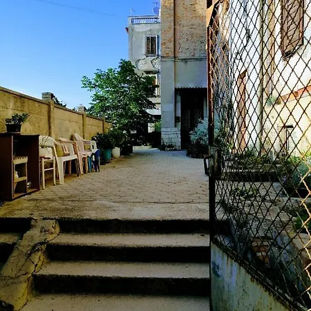 招待所 Center Arena Belvedere And 普拉