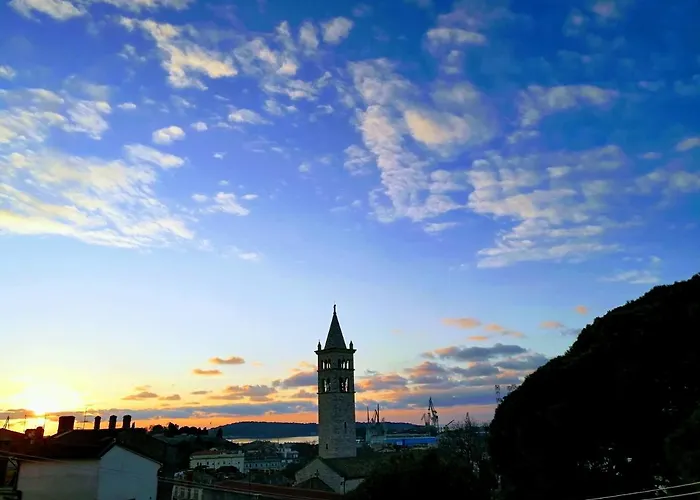 Guest house Center Arena Belvedere And